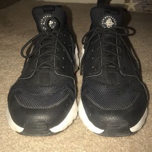 Nike Men’s Huaraches